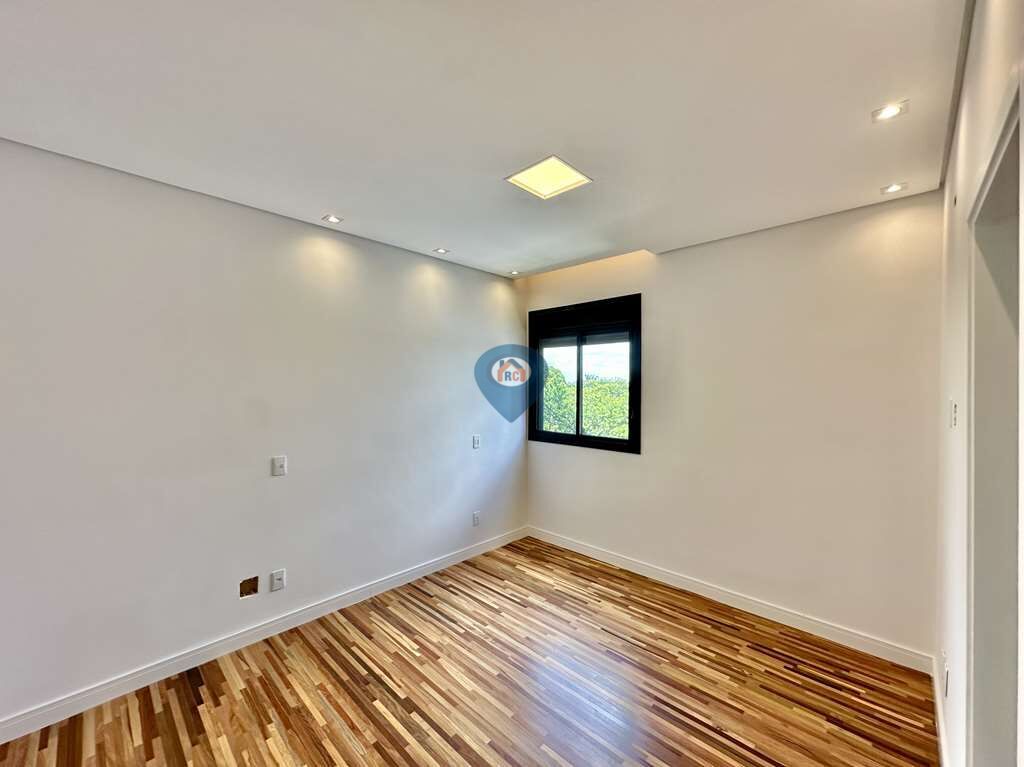 Casa, 3 quartos, 326 m² - Foto 30