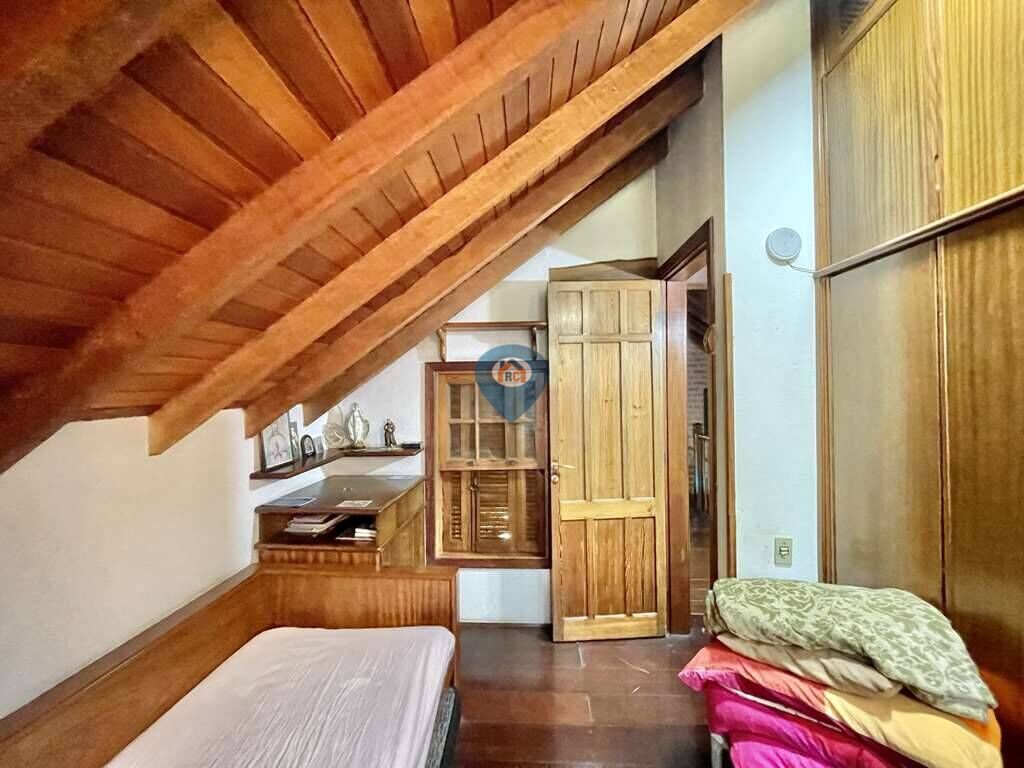 Casa à venda com 3 quartos, 363m² - Foto 47