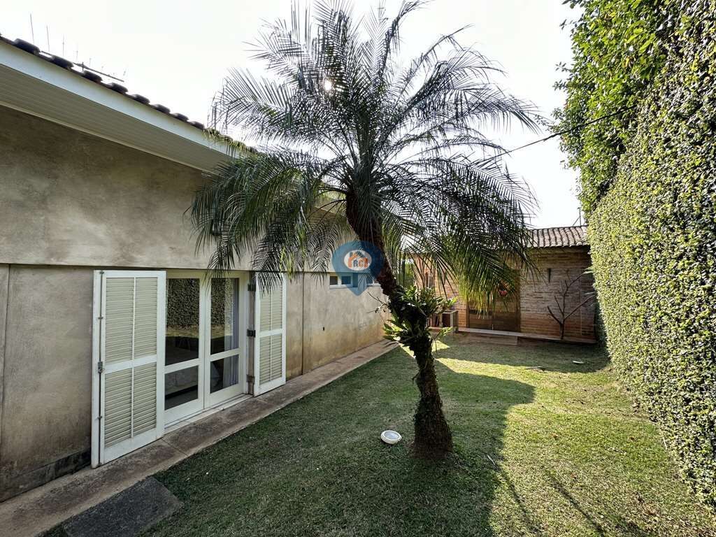 Casa à venda com 3 quartos, 308m² - Foto 44