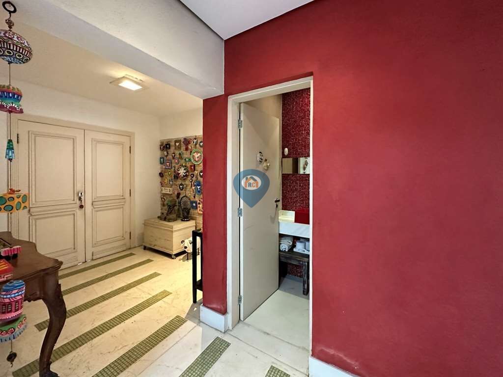 Casa à venda com 3 quartos, 308m² - Foto 10