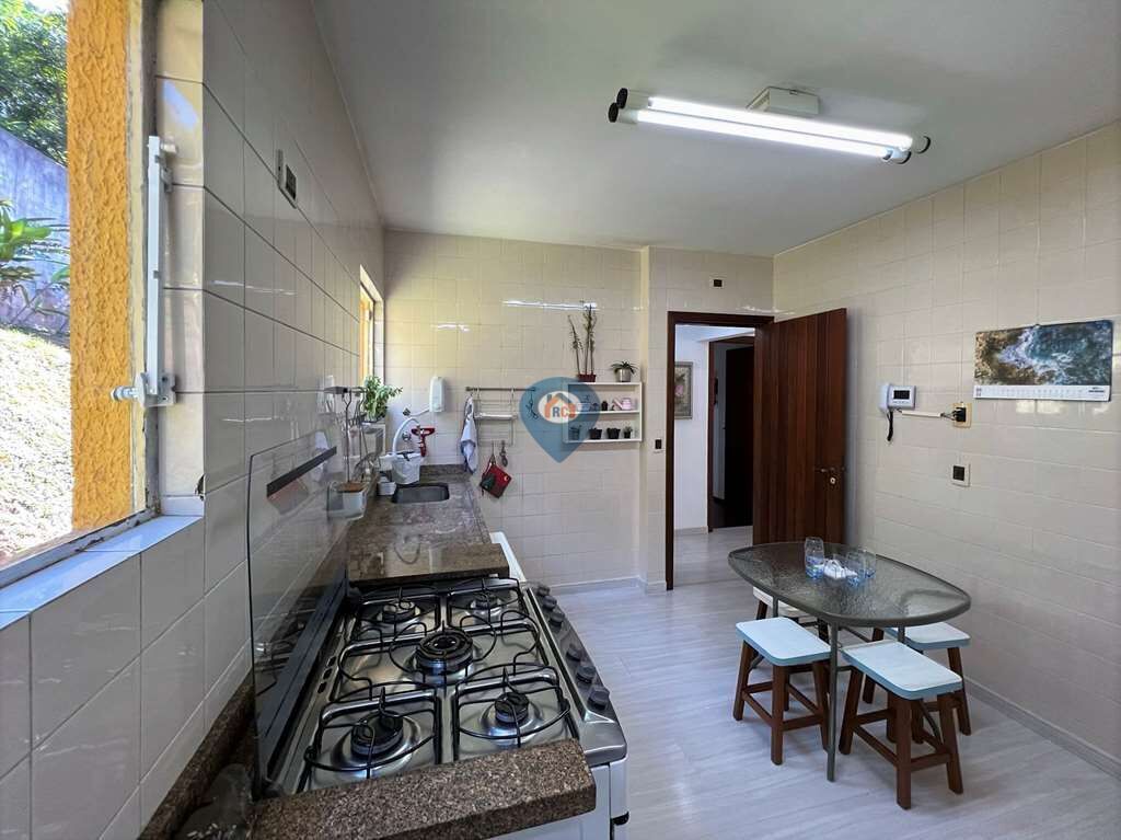 Casa à venda com 4 quartos, 350m² - Foto 20