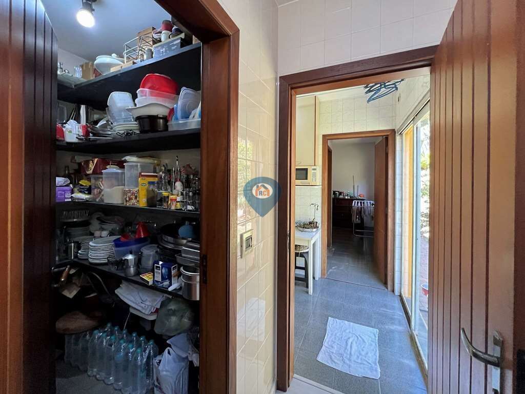 Casa à venda com 4 quartos, 350m² - Foto 47