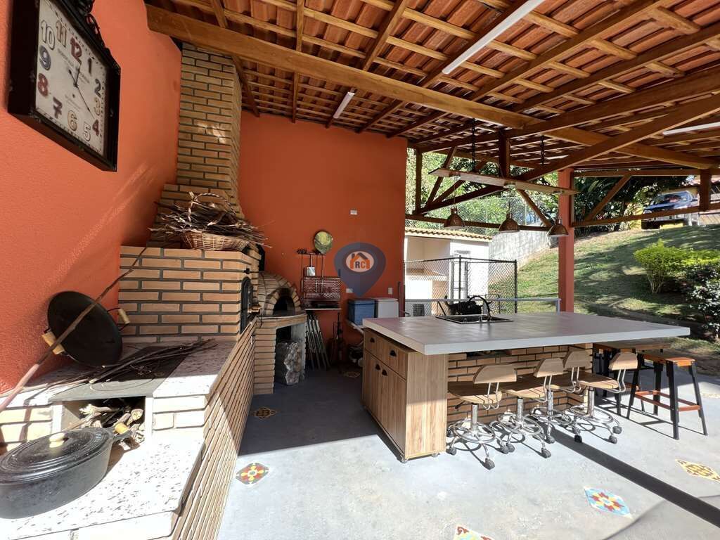 Casa à venda com 4 quartos, 350m² - Foto 37