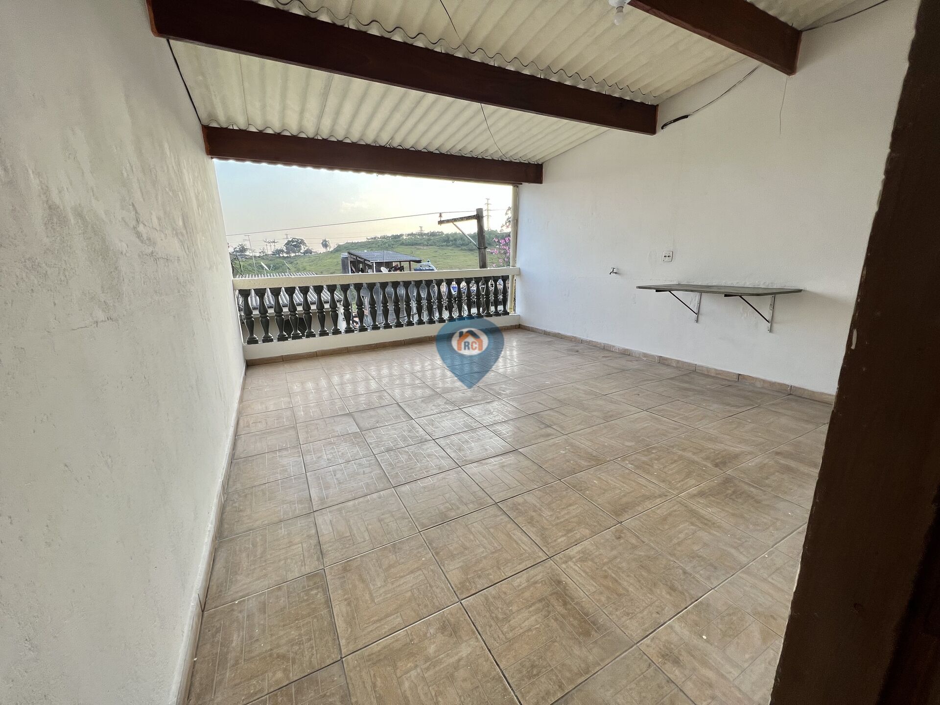 Sobrado à venda com 6 quartos, 225m² - Foto 3