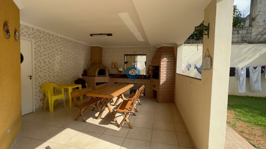 Casa de Condomínio à venda com 3 quartos, 230m² - Foto 12