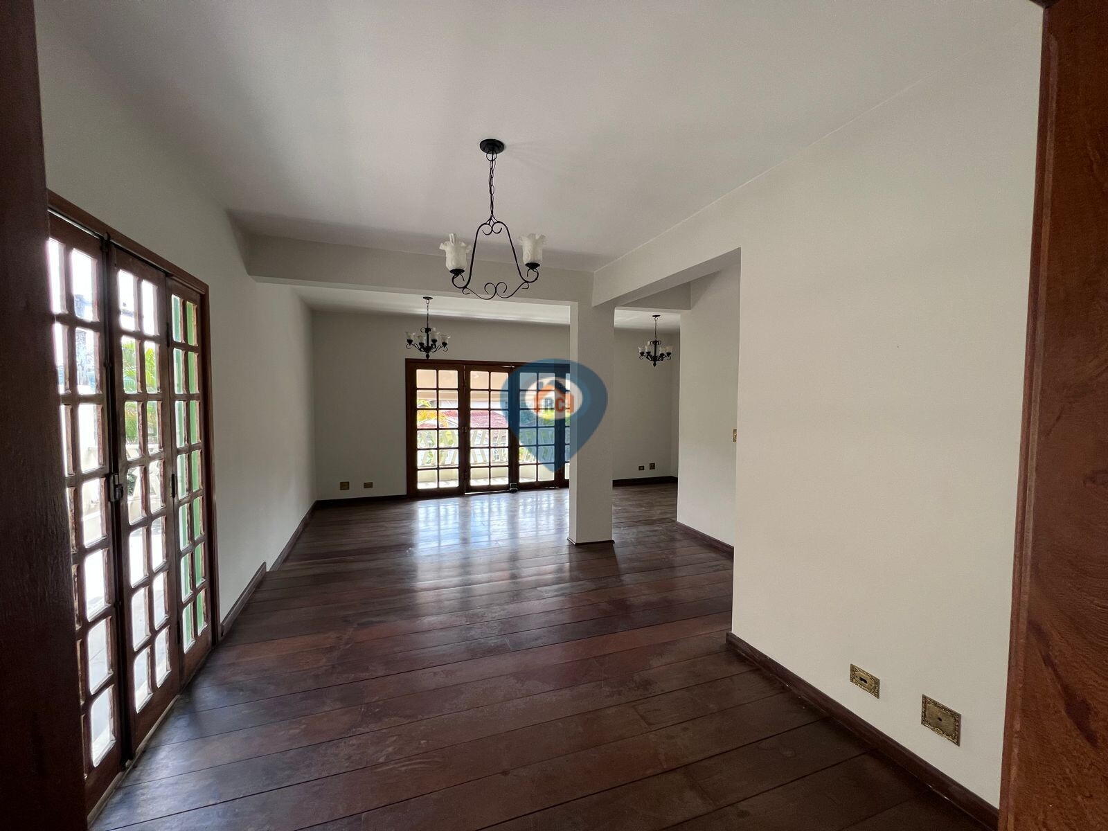 Casa à venda com 3 quartos, 171m² - Foto 14