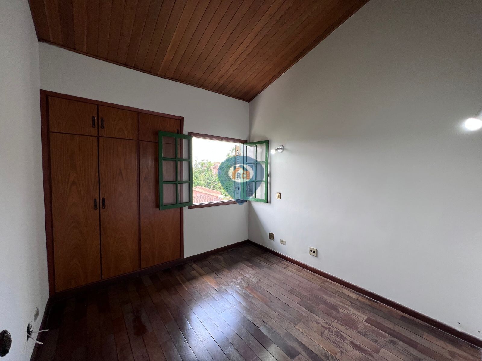 Casa à venda com 3 quartos, 171m² - Foto 11