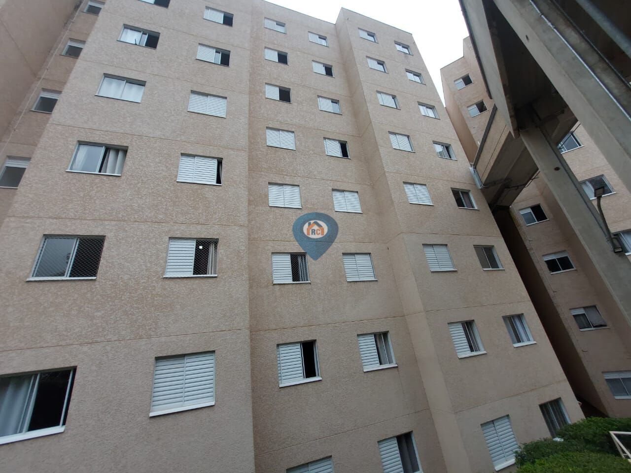 Apartamento à venda com 2 quartos, 46m² - Foto 2