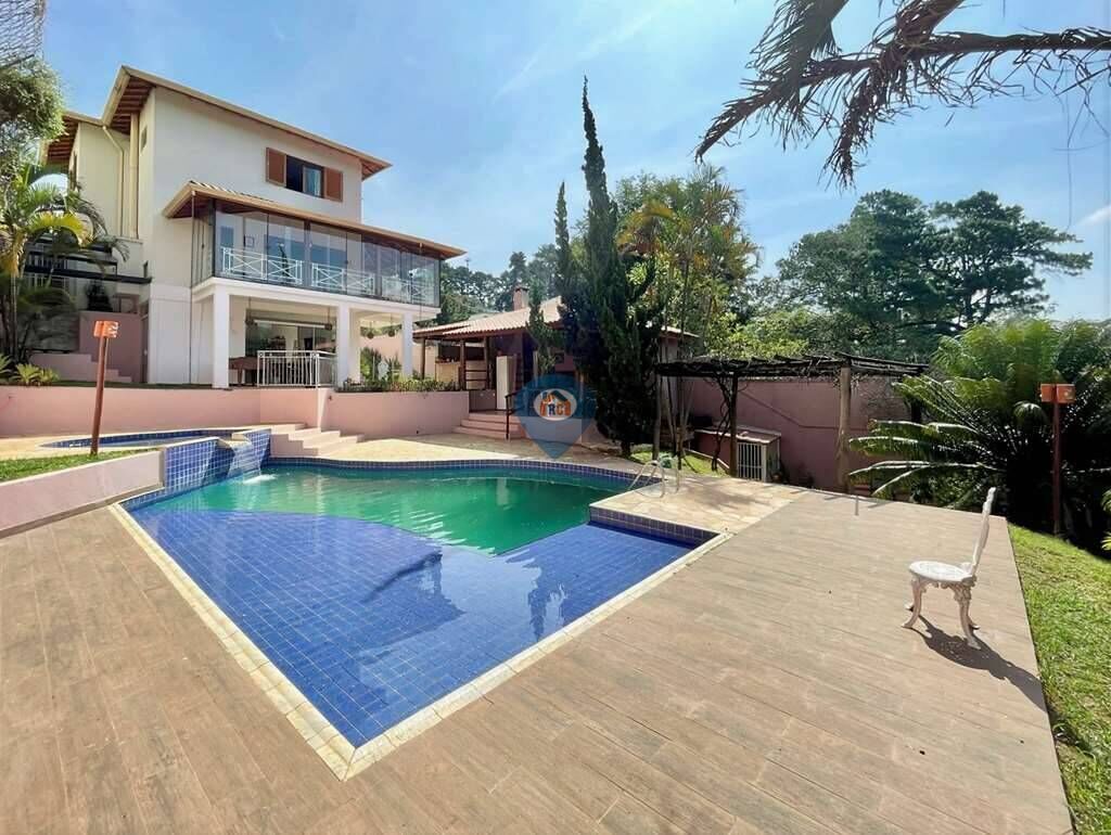 Casa à venda com 3 quartos, 947m² - Foto 1