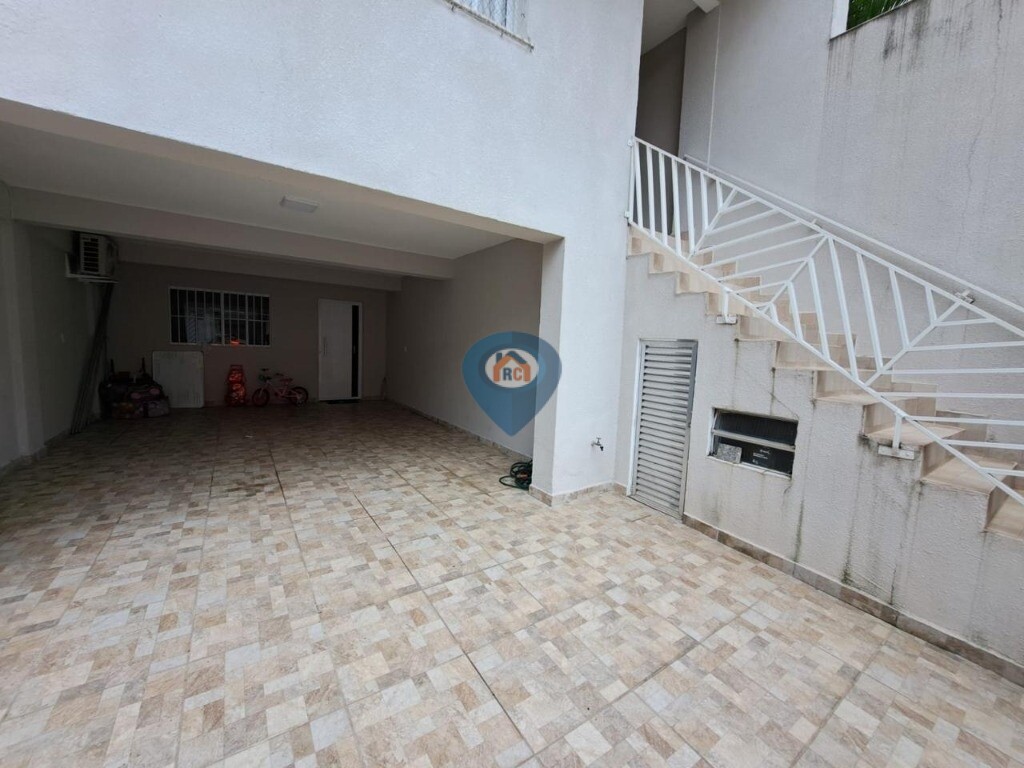 Casa à venda com 3 quartos, 192m² - Foto 16