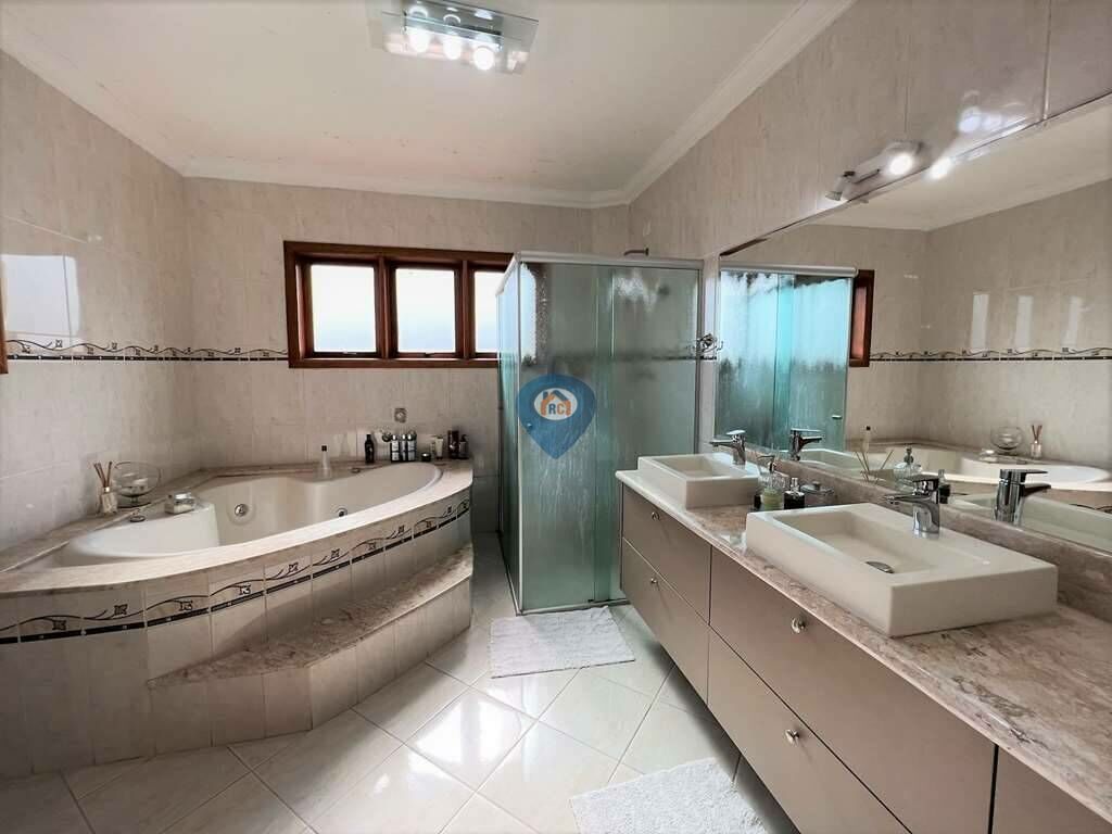 Casa de Condomínio à venda com 4 quartos, 697m² - Foto 37