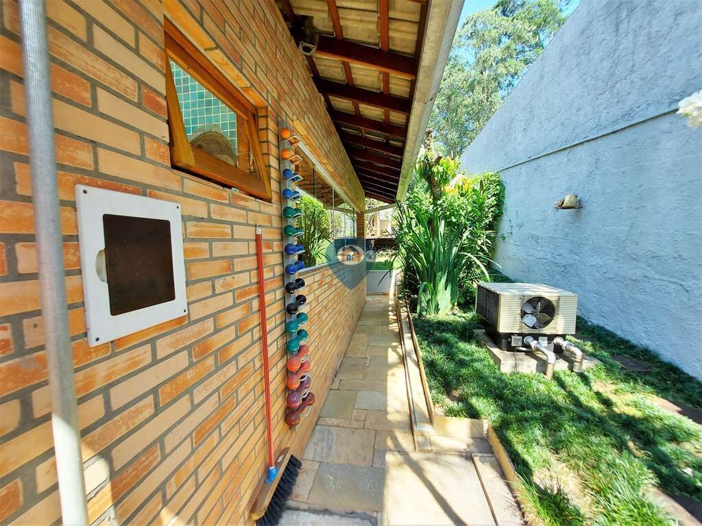 Casa à venda com 5 quartos, 350m² - Foto 9