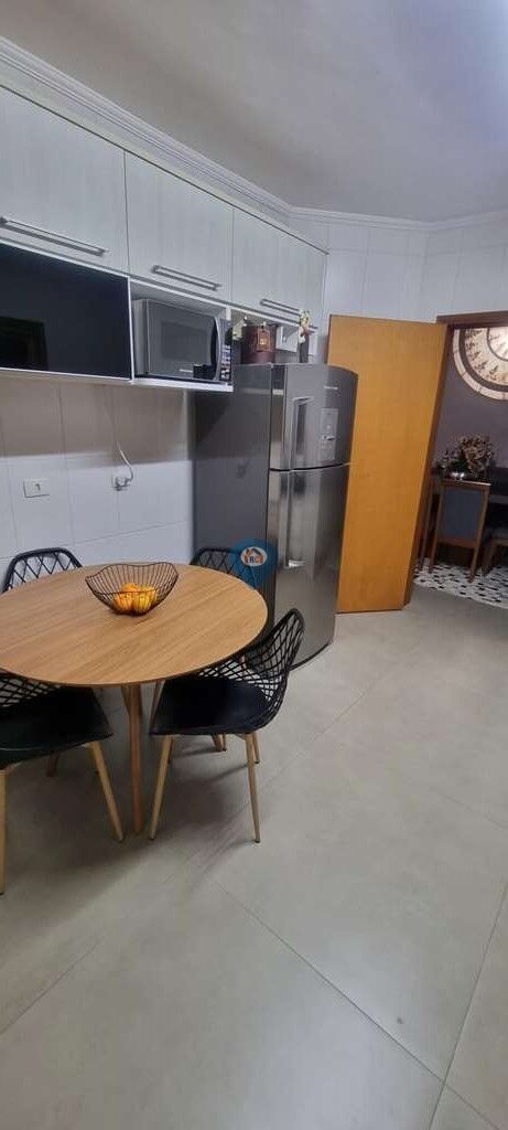 Apartamento à venda com 3 quartos, 185m² - Foto 21