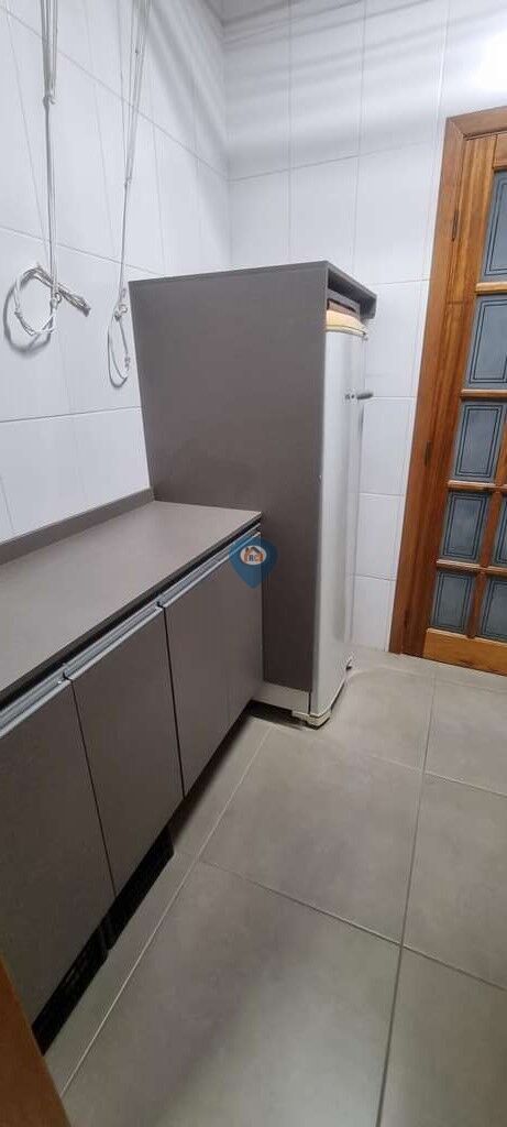 Apartamento à venda com 3 quartos, 185m² - Foto 25