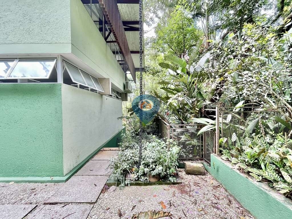 Casa de Condomínio à venda com 3 quartos, 380m² - Foto 44