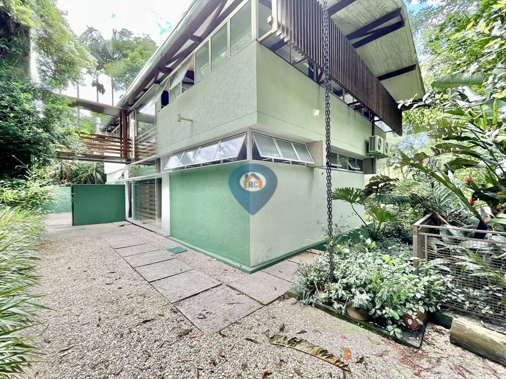 Casa de Condomínio à venda com 3 quartos, 380m² - Foto 45