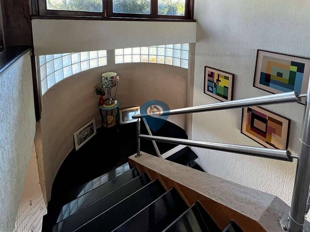 Casa à venda com 5 quartos, 1333m² - Foto 17