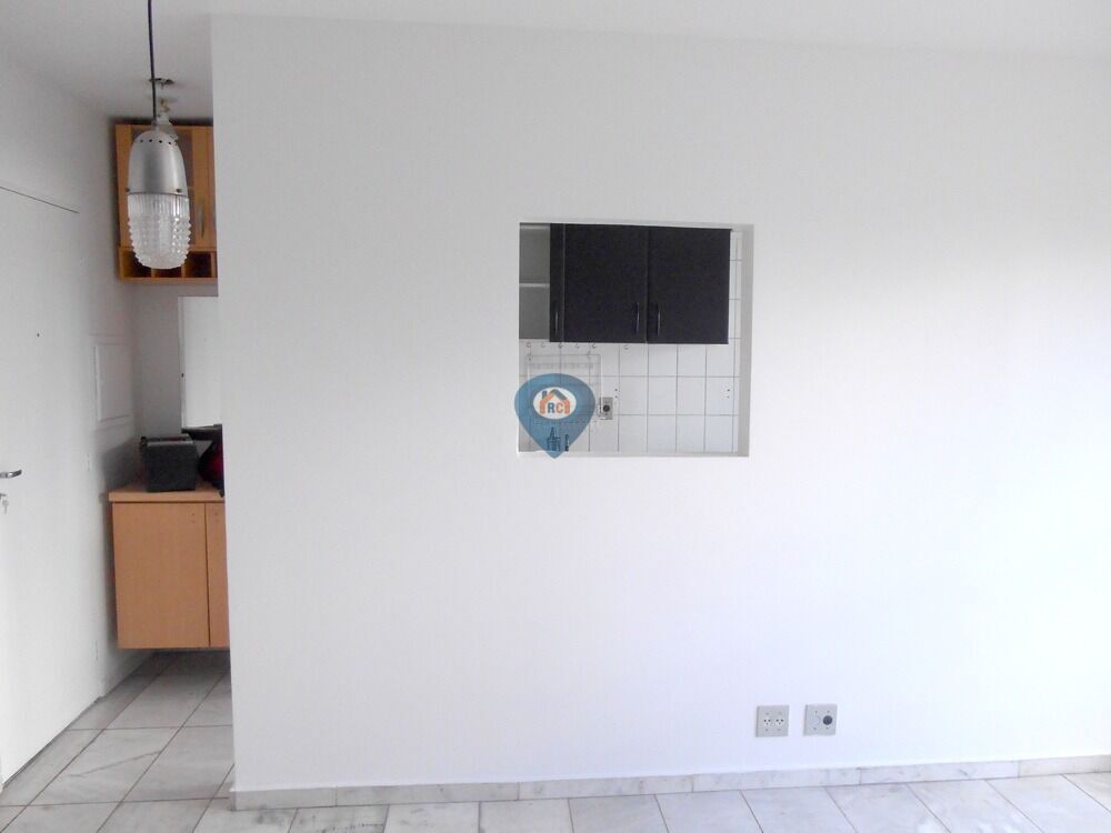 Apartamento para alugar com 2 quartos, 46m² - Foto 11