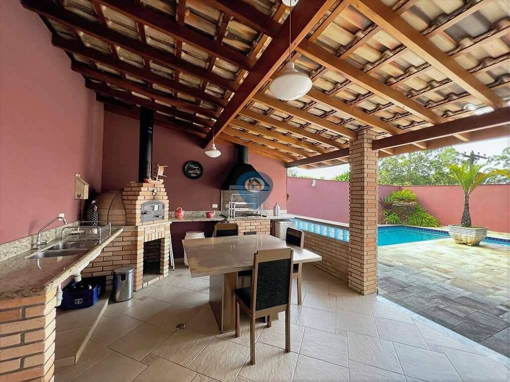 Casa à venda com 3 quartos, 360m² - Foto 47