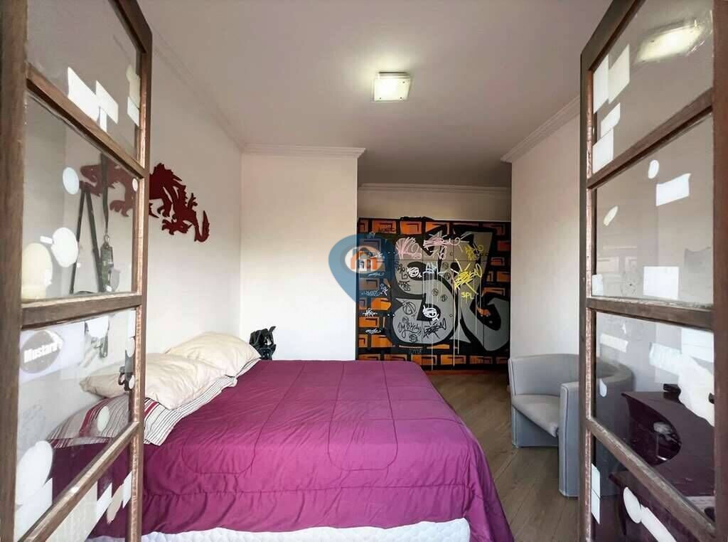 Casa à venda com 3 quartos, 360m² - Foto 43