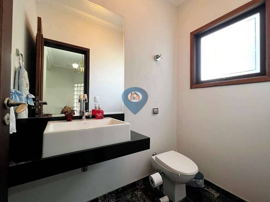 Casa à venda com 3 quartos, 360m² - Foto 11