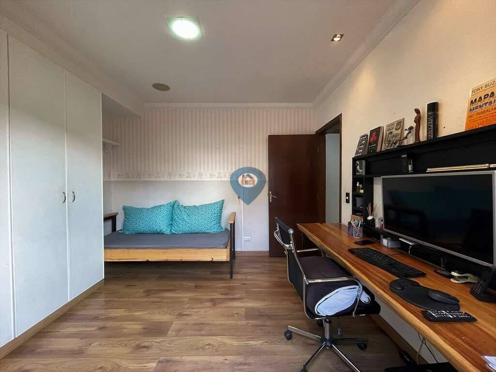 Casa à venda com 4 quartos, 220m² - Foto 34