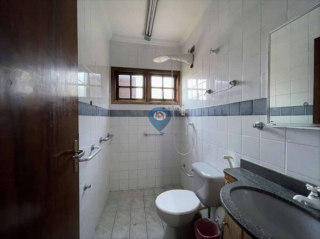 Casa à venda com 4 quartos, 220m² - Foto 40