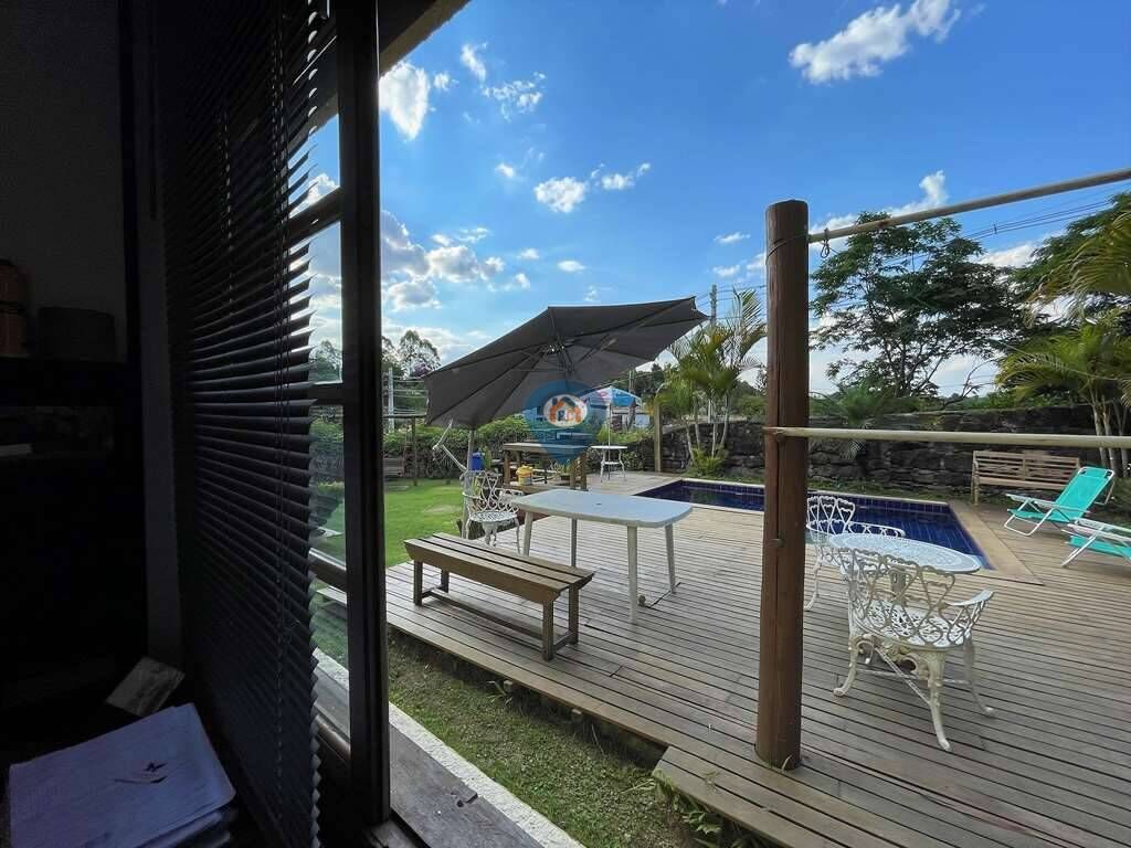 Casa à venda com 4 quartos, 220m² - Foto 37