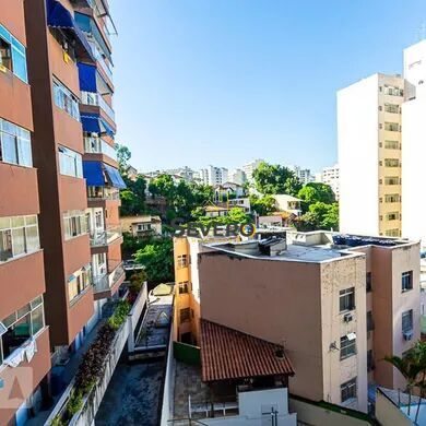 Apartamento à venda com 3 quartos, 130m² - Foto 17