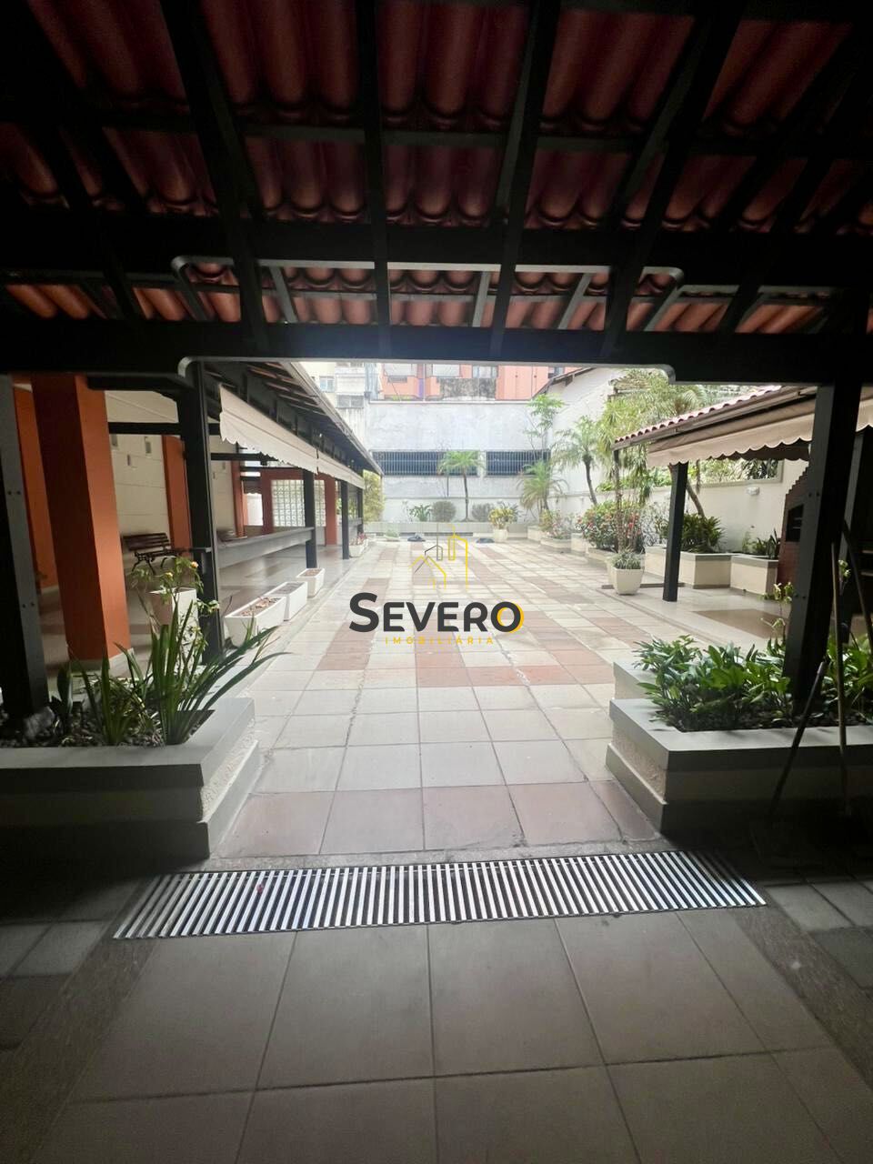 Apartamento à venda com 3 quartos, 140m² - Foto 23