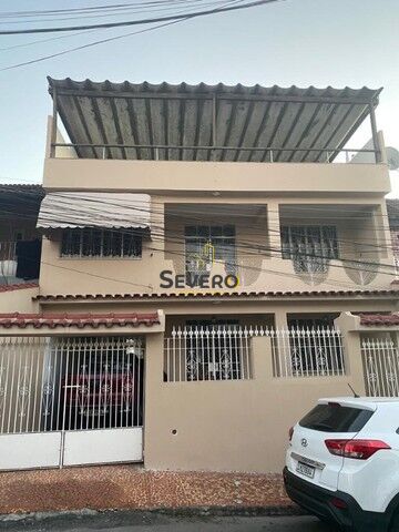 Casa à venda com 4 quartos, 150m² - Foto 1