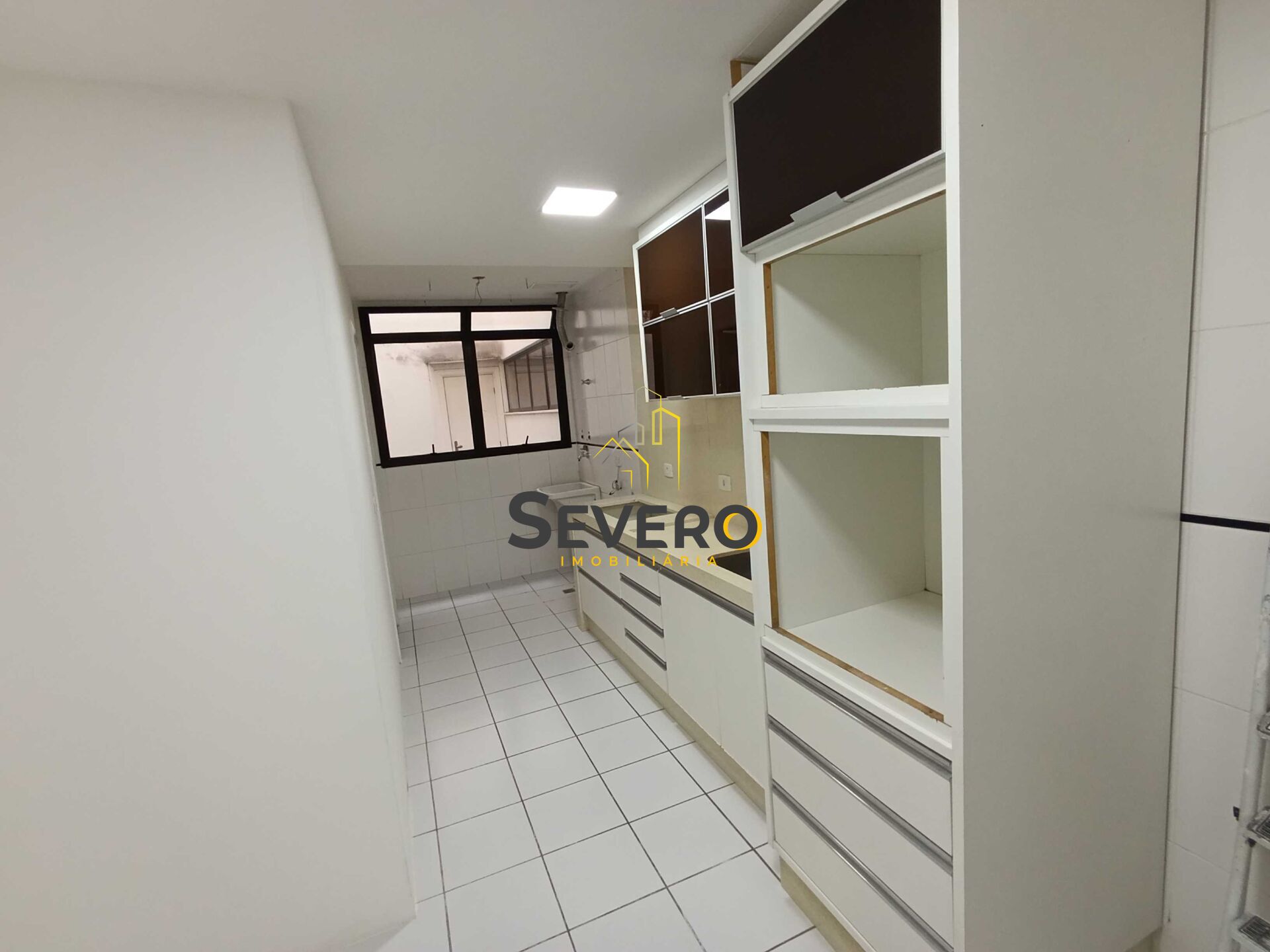 Apartamento à venda com 3 quartos, 110m² - Foto 19