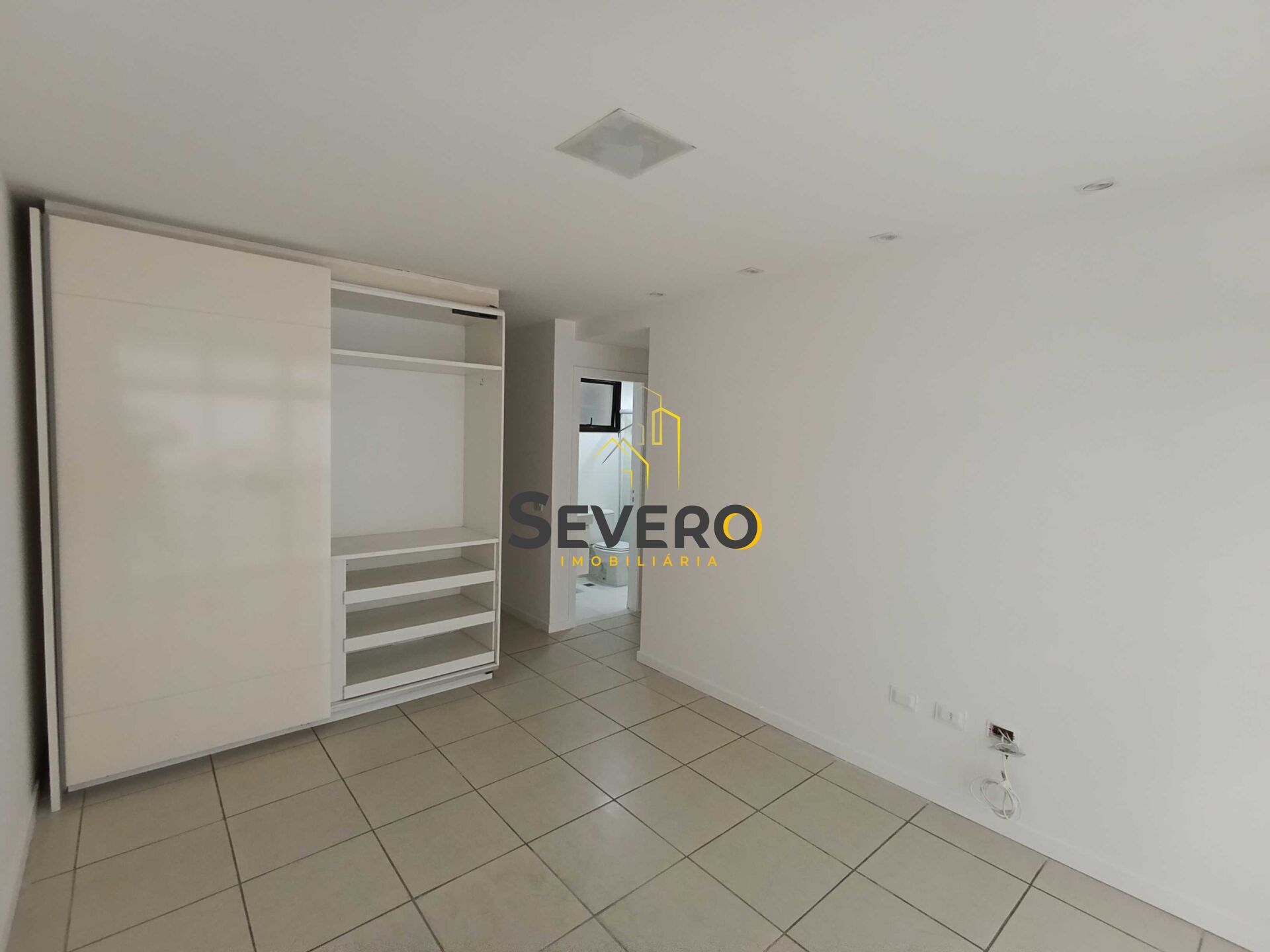 Apartamento à venda com 3 quartos, 110m² - Foto 11