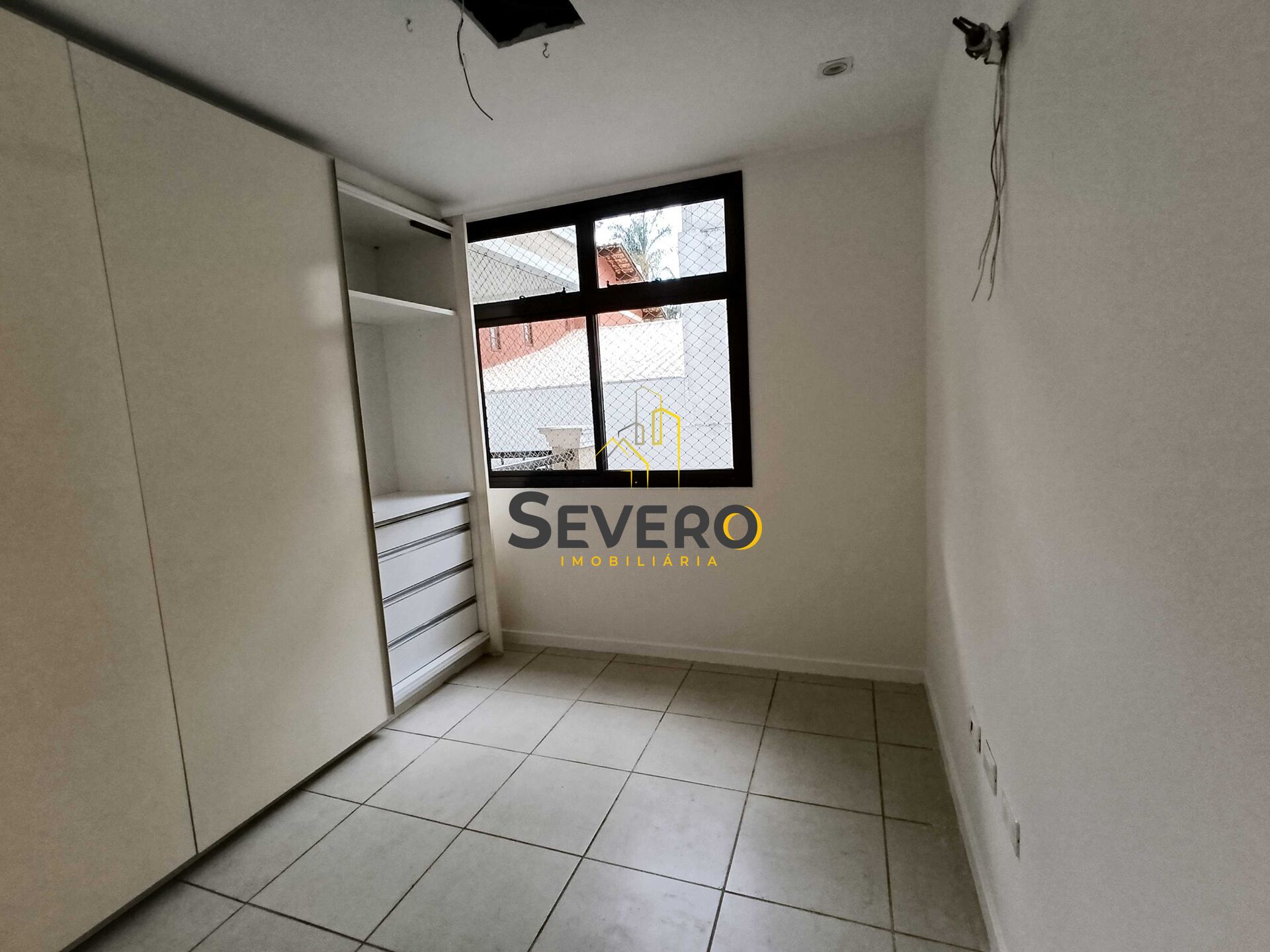 Apartamento à venda com 3 quartos, 110m² - Foto 4