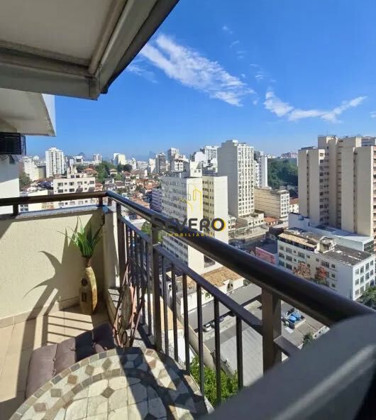 Cobertura à venda com 2 quartos, 147m² - Foto 1