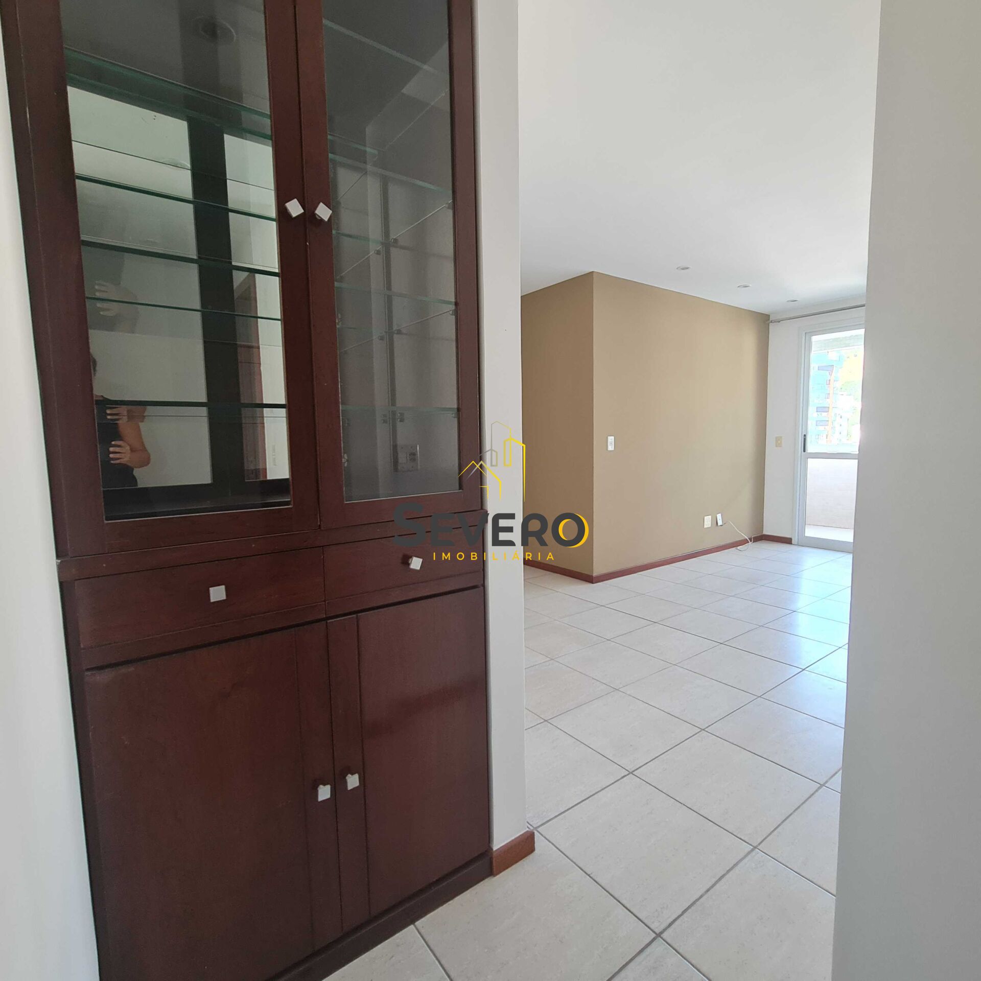 Apartamento à venda com 2 quartos, 80m² - Foto 4