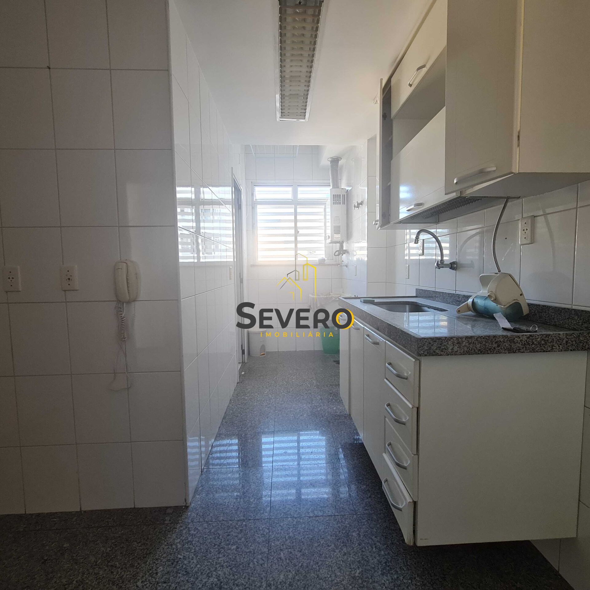 Apartamento à venda com 2 quartos, 80m² - Foto 9