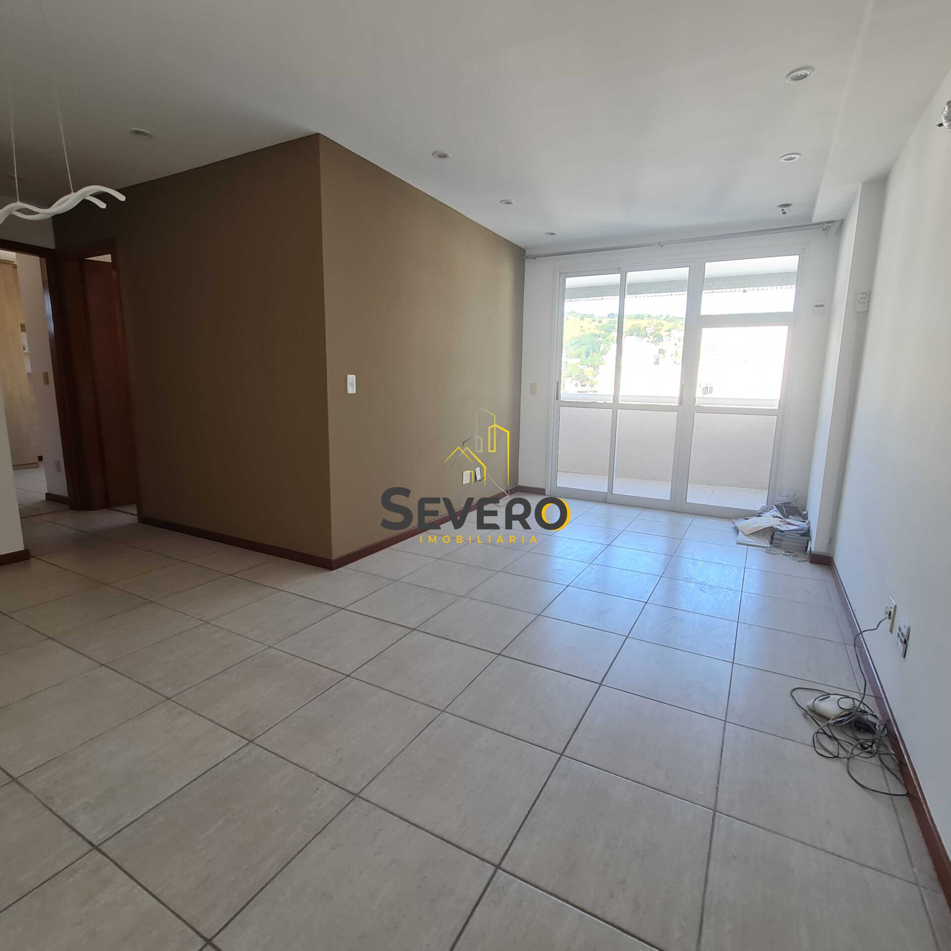 Apartamento à venda com 2 quartos, 80m² - Foto 3