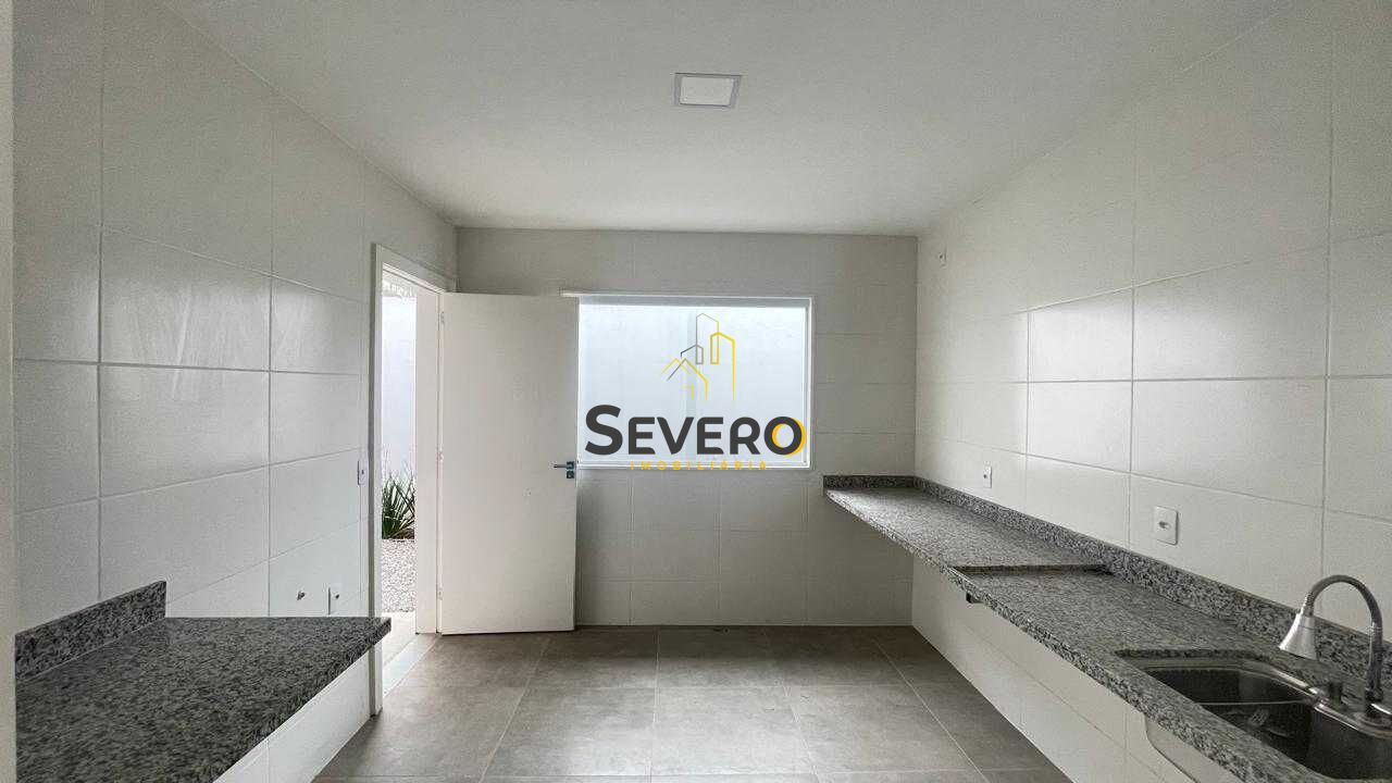 Casa, 6 quartos, 200 m² - Foto 13