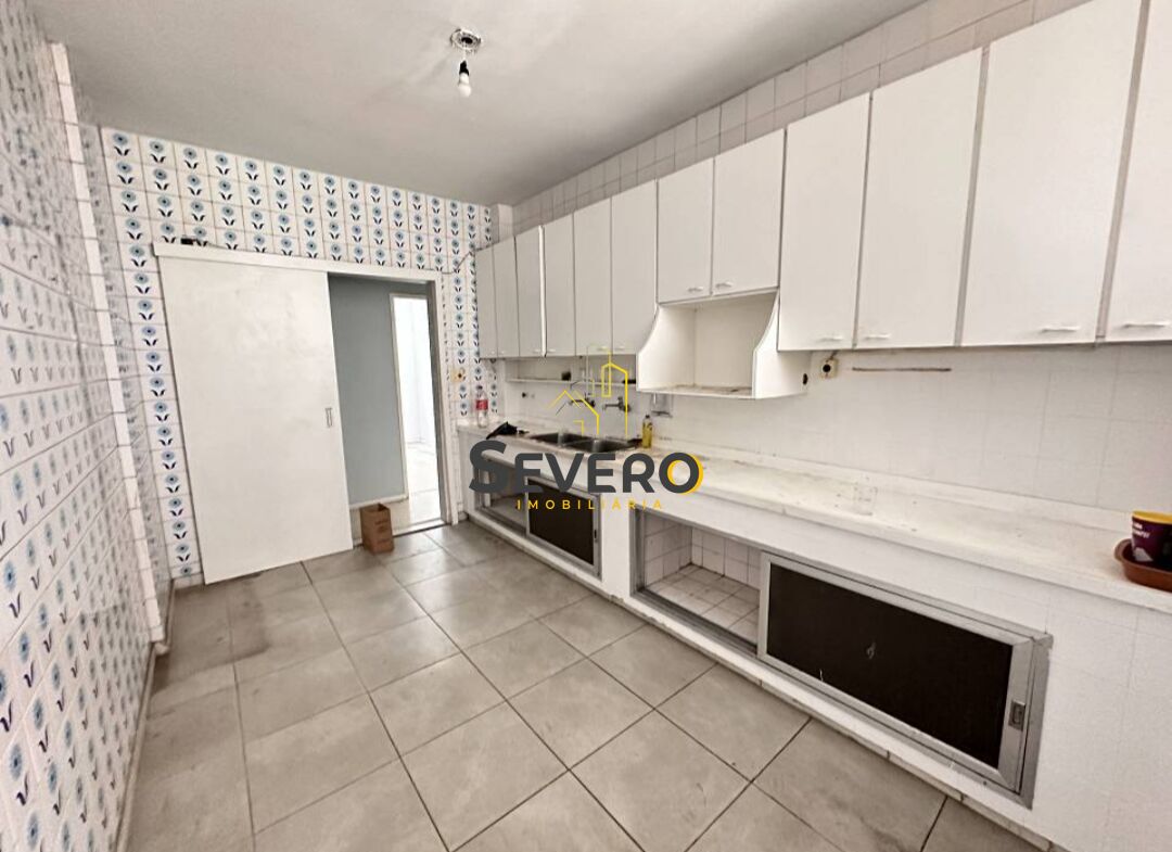 Apartamento à venda com 3 quartos, 140m² - Foto 20