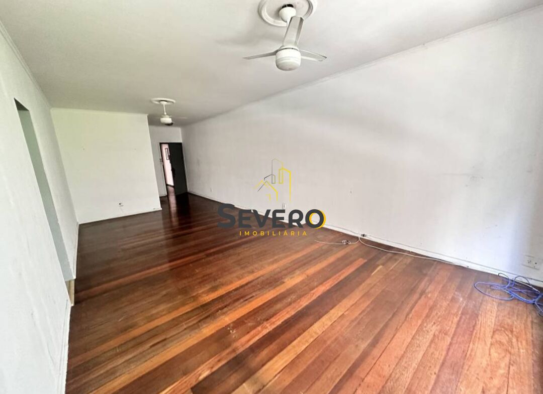 Apartamento à venda com 3 quartos, 140m² - Foto 3