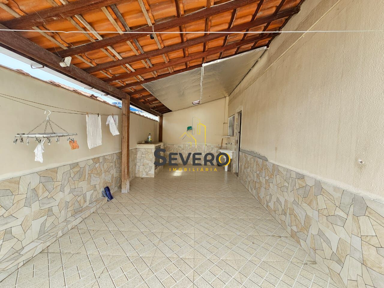 Casa à venda com 2 quartos, 75m² - Foto 14