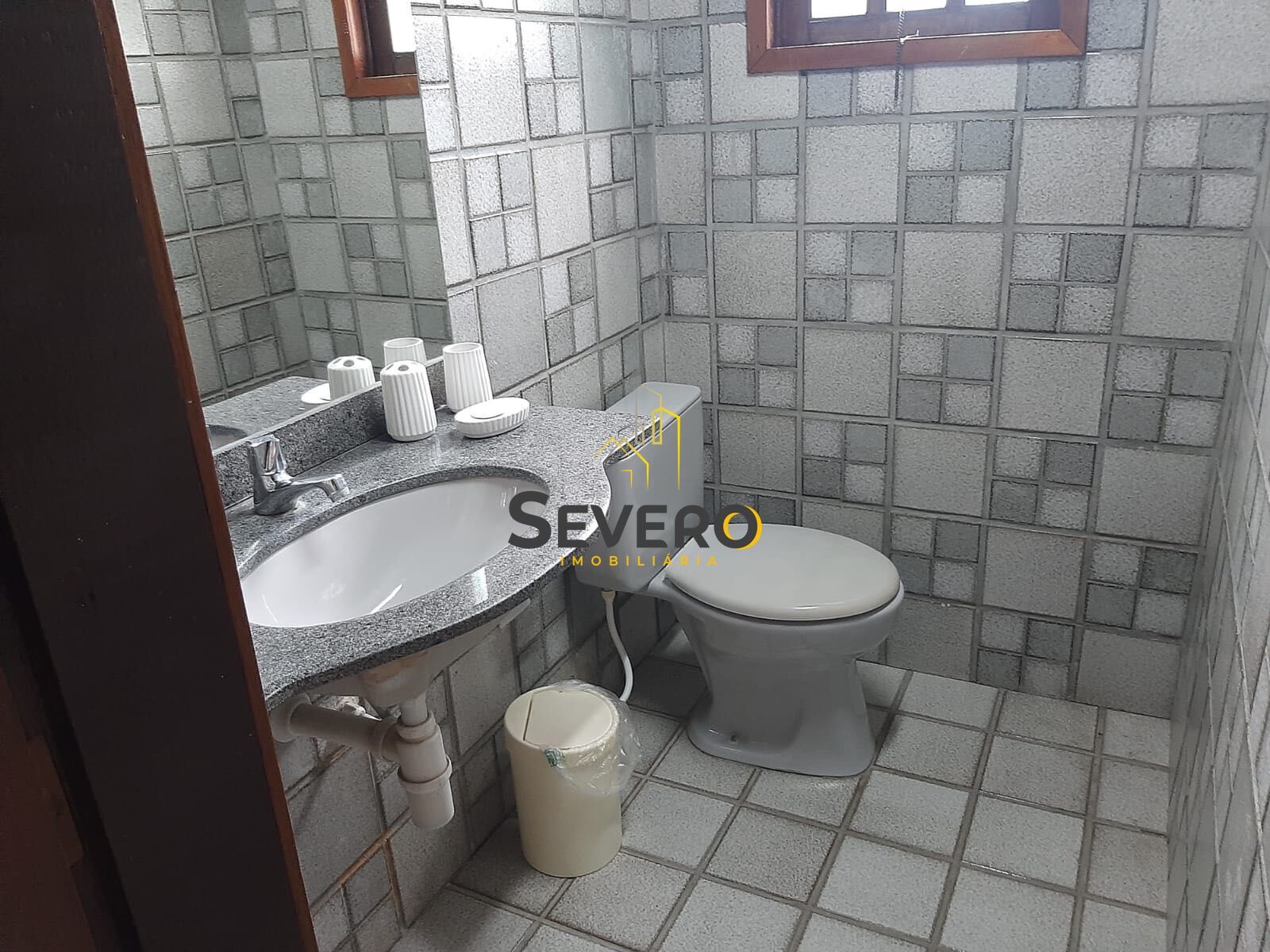 Casa, 6 quartos, 295 m² - Foto 35
