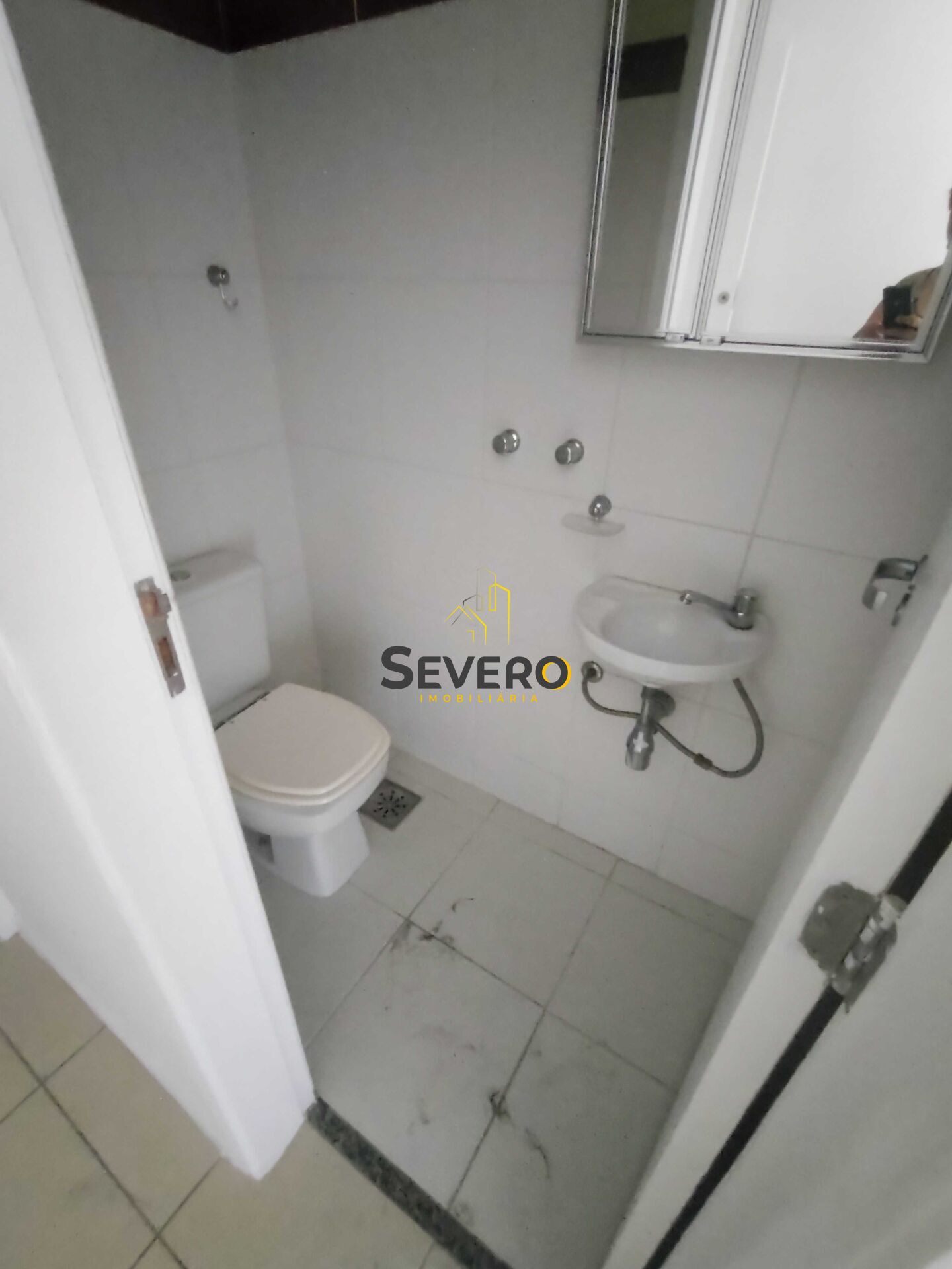 Apartamento à venda com 2 quartos, 70m² - Foto 10