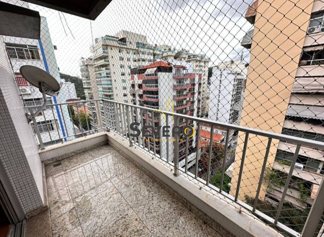 Apartamento à venda com 3 quartos, 130m² - Foto 2