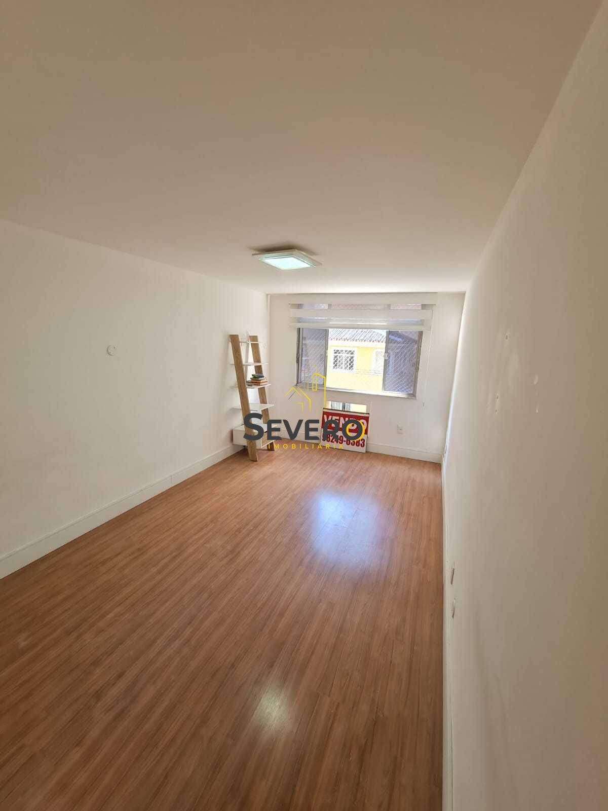 Apartamento à venda com 2 quartos, 102m² - Foto 1