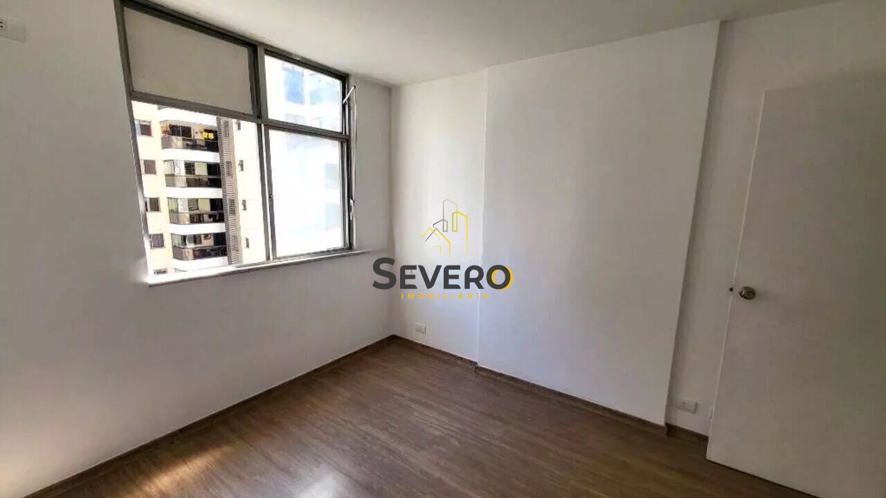 Apartamento à venda com 2 quartos, 70m² - Foto 13