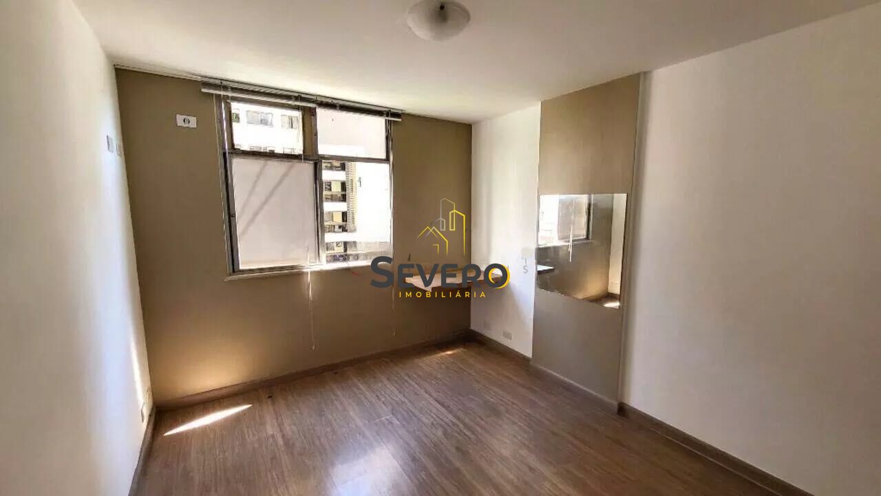 Apartamento à venda com 2 quartos, 70m² - Foto 9