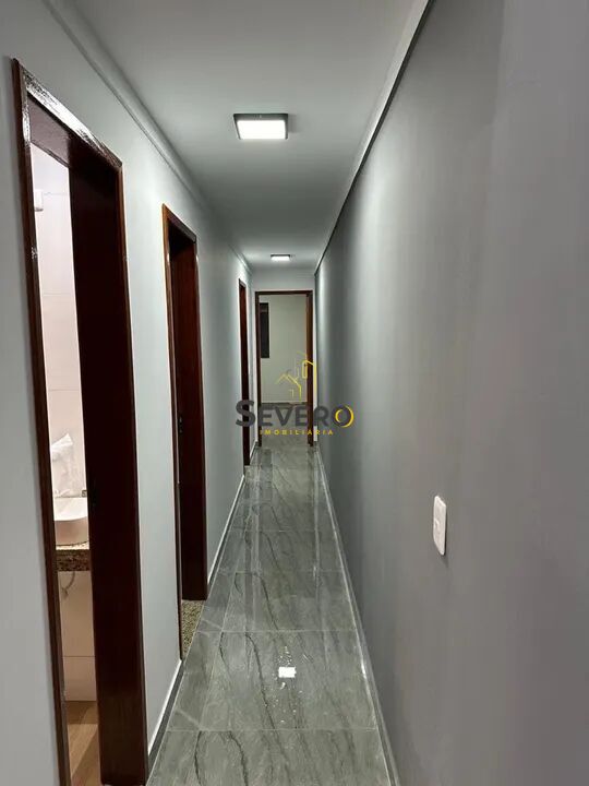 Casa à venda com 3 quartos, 240m² - Foto 10