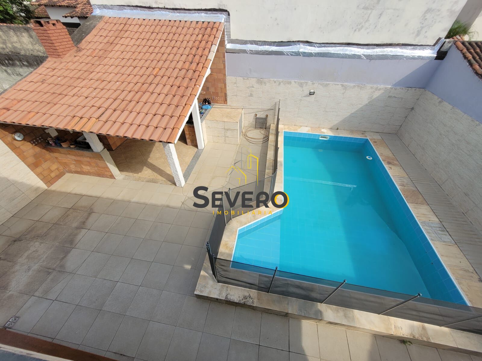 Casa à venda com 6 quartos, 218m² - Foto 16